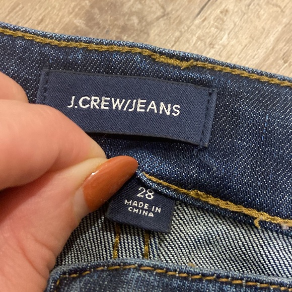 Dark J Crew jeans, size 28 - Picture 5 of 9